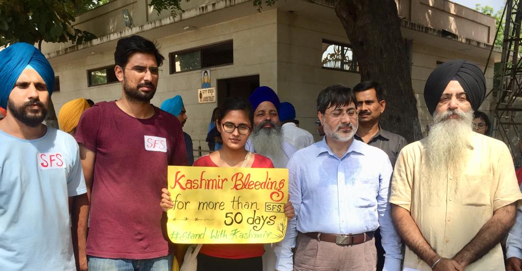 Prof Geelani at the protest meet in Delhi