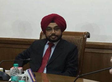 Polls to 22 Punjab zila parishads and 150 panchayat samitis will be held on September 19 stated Jagpal Singh Sandhu, the Punjab State Election Commissioner and from today the model code of conduct is in force. Nominations start from September 4 and end 7 September, with 50 percent reservation for women. Counting of votes on 22 September. There are 1,27,87,395 registered voters. NOTA will be an option but no EVMs. Chandigarh, Punjab, 29 August, WSN News Bureau