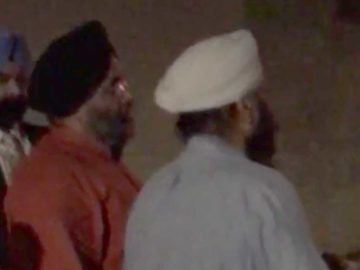 DSGMC president Manjit Singh GK faced rough weather in Richmond Hill, New York when a section of Sikhs protested against him. They also booed him when he returned from an interview from the studios of a local channel there, accusing him for his responsibility and indirect complicity in the Barghari sacrilege case in Punjab. In a Facebook post, Manjit Singh said he was not perturbed and would continue to serve the Panth. New York, USA, 21 August, WSN US Correspondent