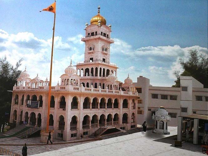 Gurdwara guru ke mahal birth place of Guru Tegh bahadur sahib