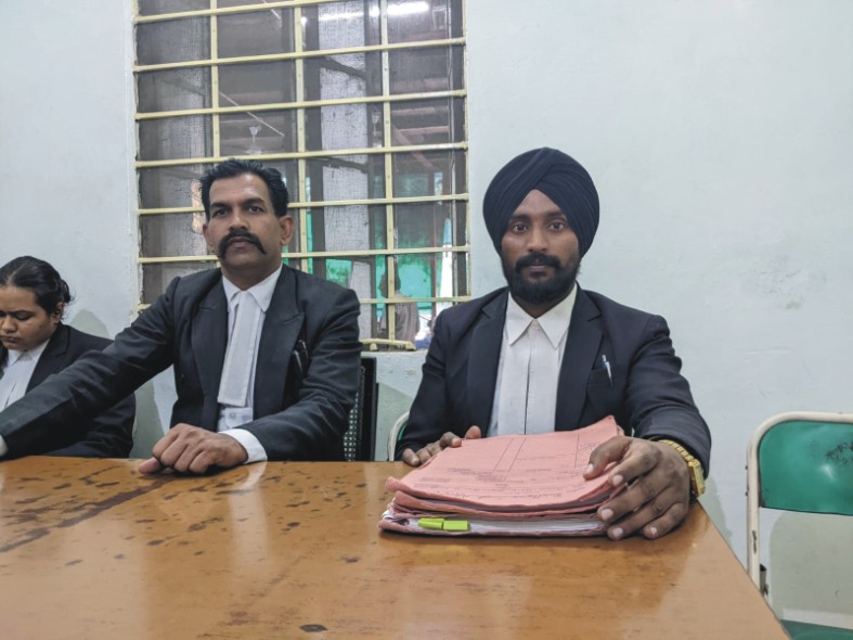 Randhir Singh with friend advocate