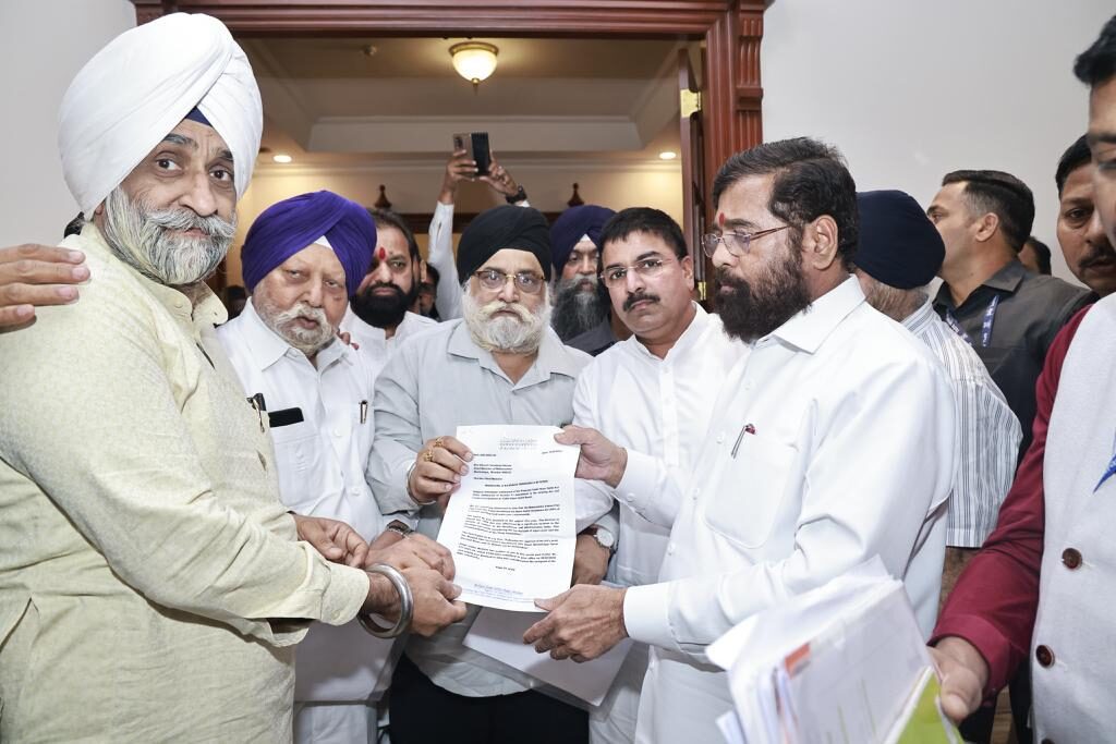 Singh Sabha Mumbai delegation meets Maharashtra CM Eknath Shinde