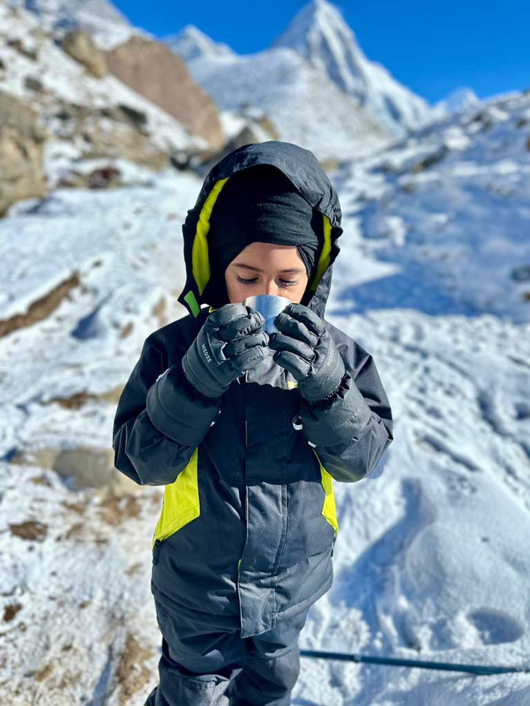 Tegbir Singh climbing the Mount Everest 