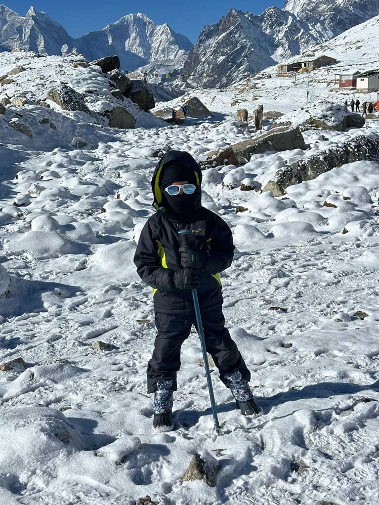 Tegbir Singh climbing the Mount Everest 